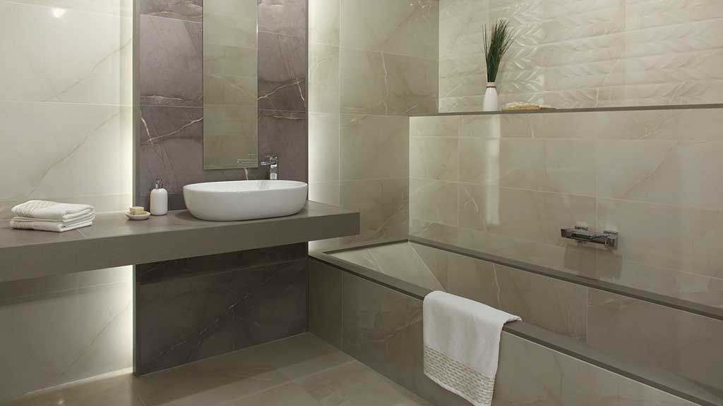 Salle de bains de luxe avec baignoire intégrée, Collection Passion
