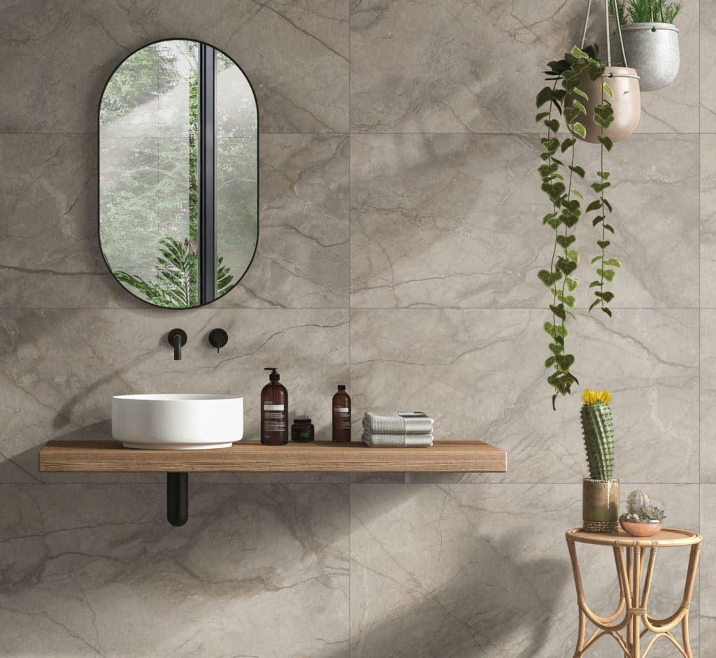 Practical applications of marble in the bathrooms: AZTECA Cerámica, Forest Brown from Marblefull Collection.