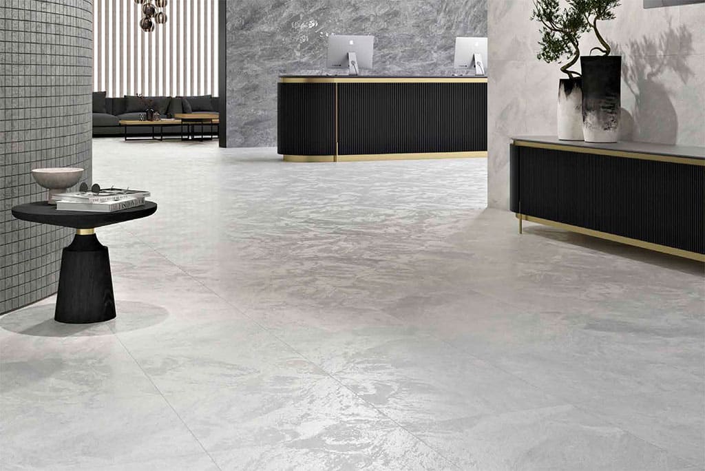The latest in glossy marble effect porcelain floors: AZTECA Cerámica, Vulcano LUX Collection